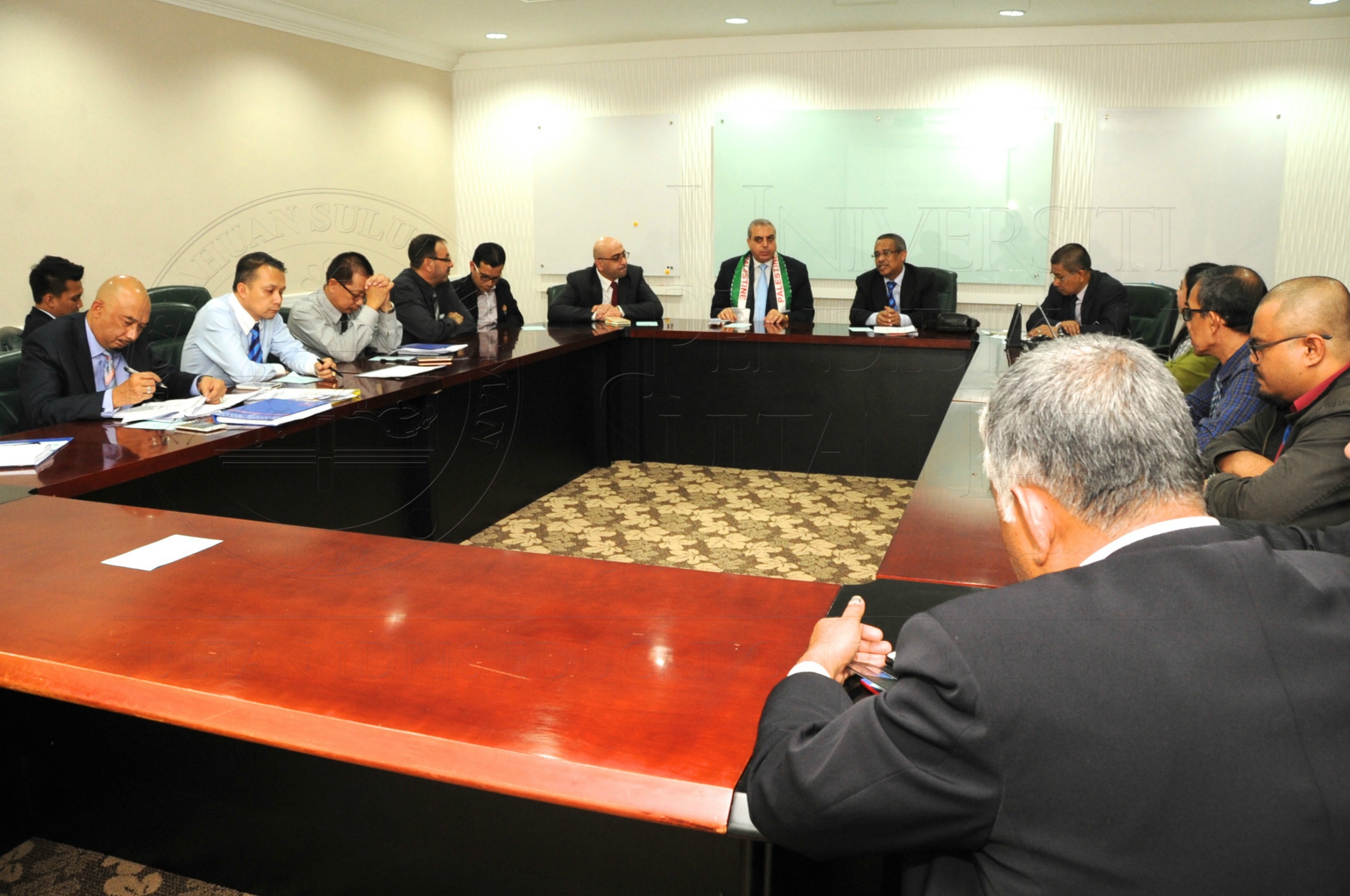 PRO 16 3 PALESTINEHAS 7671